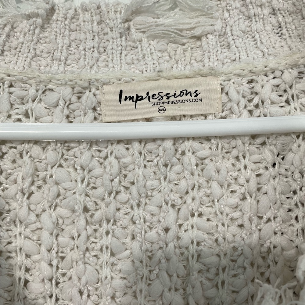 Distressed Sweater Cream Size M/L - Picture 3 of 4